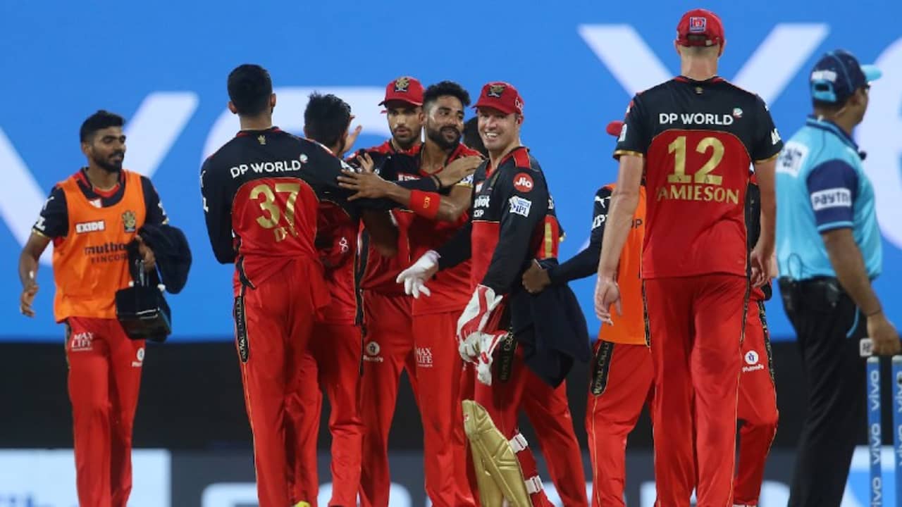 IPL 2021: ওয়ার্নারদের হারিয়ে চিপকে চমক বাংলার শাহবাজের