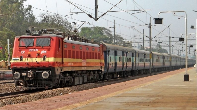 যাত্রী হচ্ছে না, দূরপাল্লার ১০ টি ট্রেন অনির্দিষ্টকালের জন্য বাতিল করল পূর্ব রেল