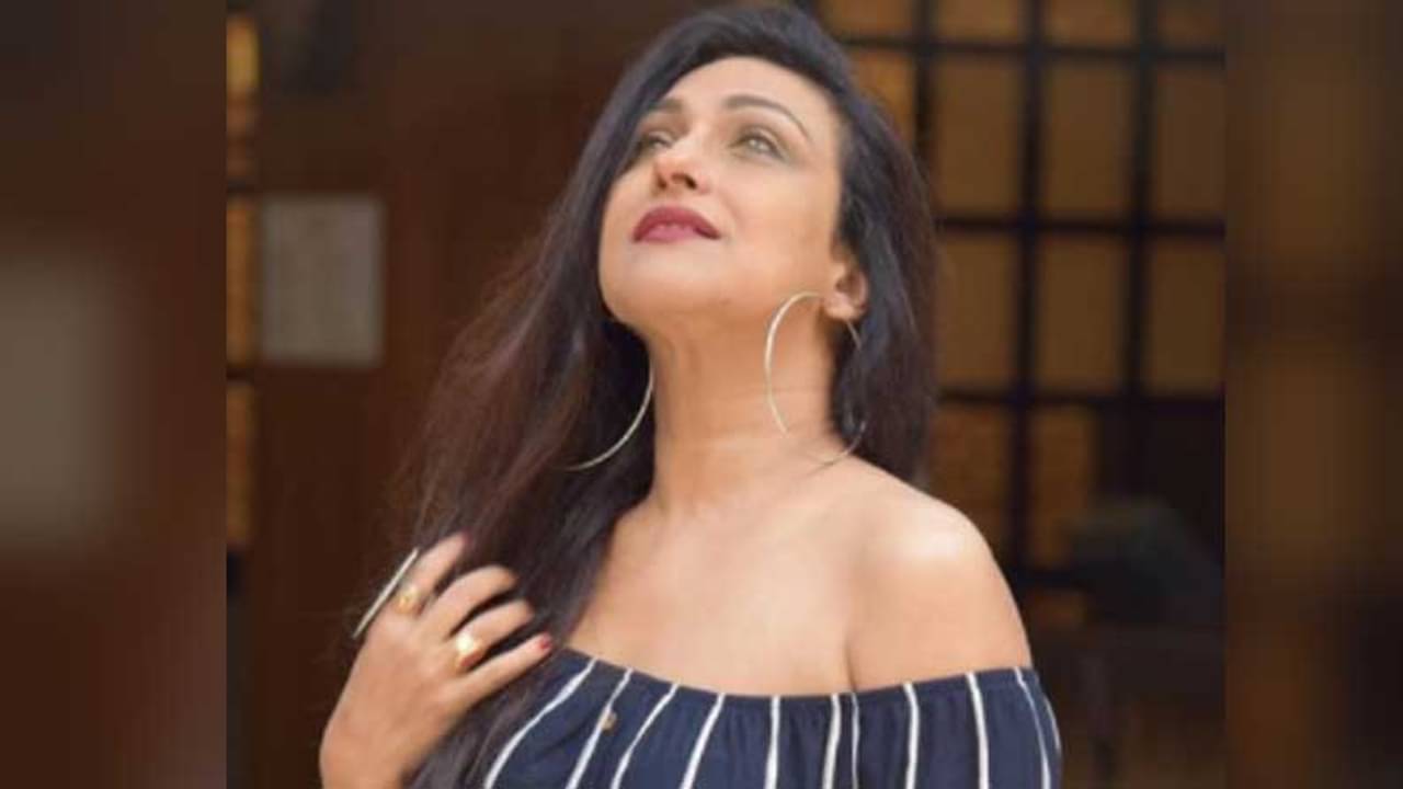 পাঁচ বছর আগে এই দিনেই প্রাক্তন-এর সঙ্গে দেখা হয়েছিল ঋতুপর্ণার