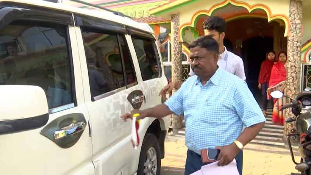 West Bengal Assembly Election 2021 Phase 2: বাড়িতে বসে কয়েকটা ফোন-কল! তারপরই সটান নন্দীগ্রাম থানায় মমতা-সেনাপতি শেখ সুফিয়ান