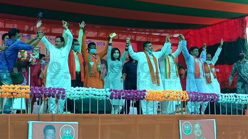 West Bengal Assembly Election 2021: 'লেডি হিটলার, আপনিই একমাত্র ঝগড়ুটে মহিলা', বালুরঘাট থেকে মমতাকে তোপ শুভেন্দুর