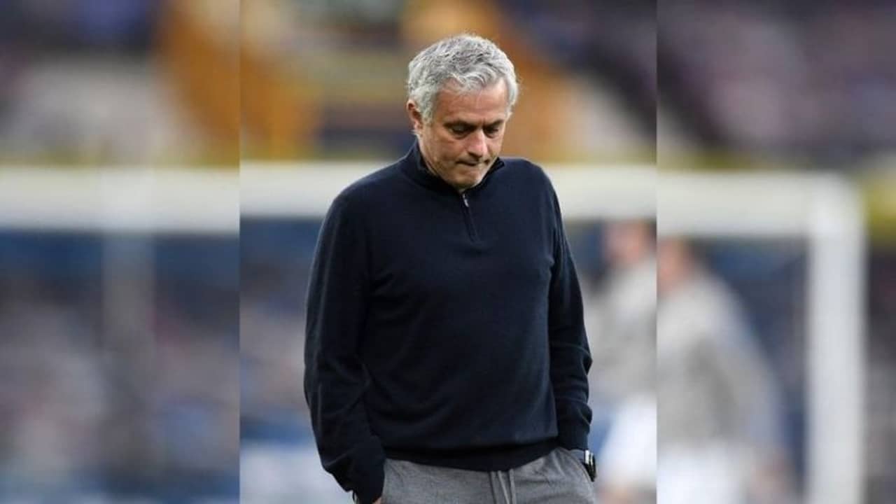 টটেনহ্যামে হঠাৎই ছাঁটাই মোরিনহো