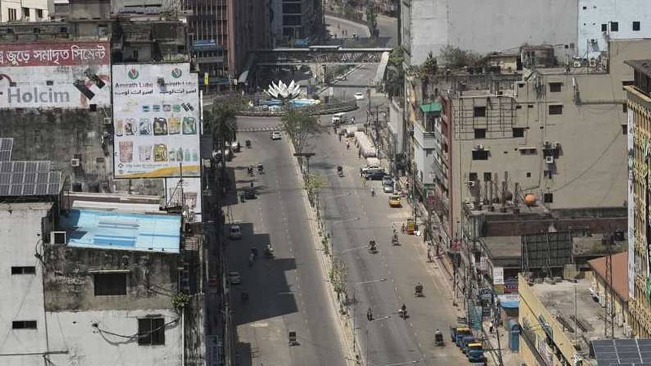 ১৪ এপ্রিল থেকে পূর্ণ লকডাউনের কথা ভাবছে বাংলাদেশ