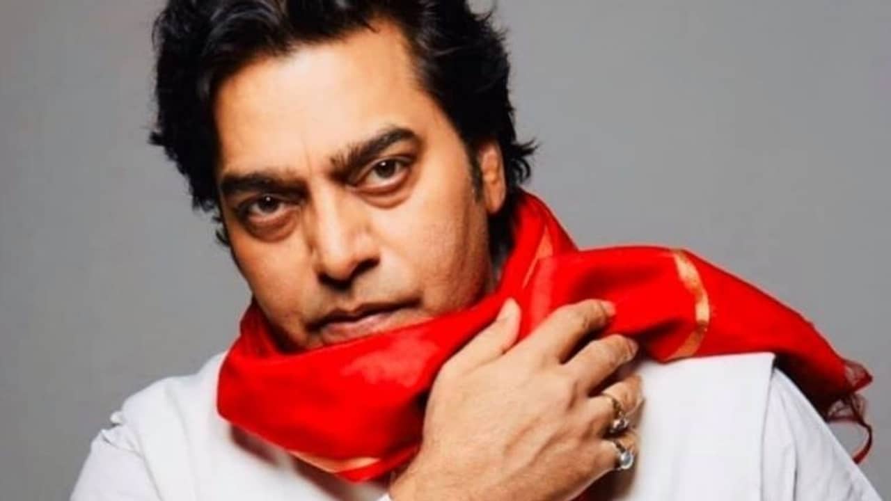 টিকা নেওয়ার এক সপ্তাহের মধ্যেই করোনা-আক্রান্ত আশুতোষ রানা