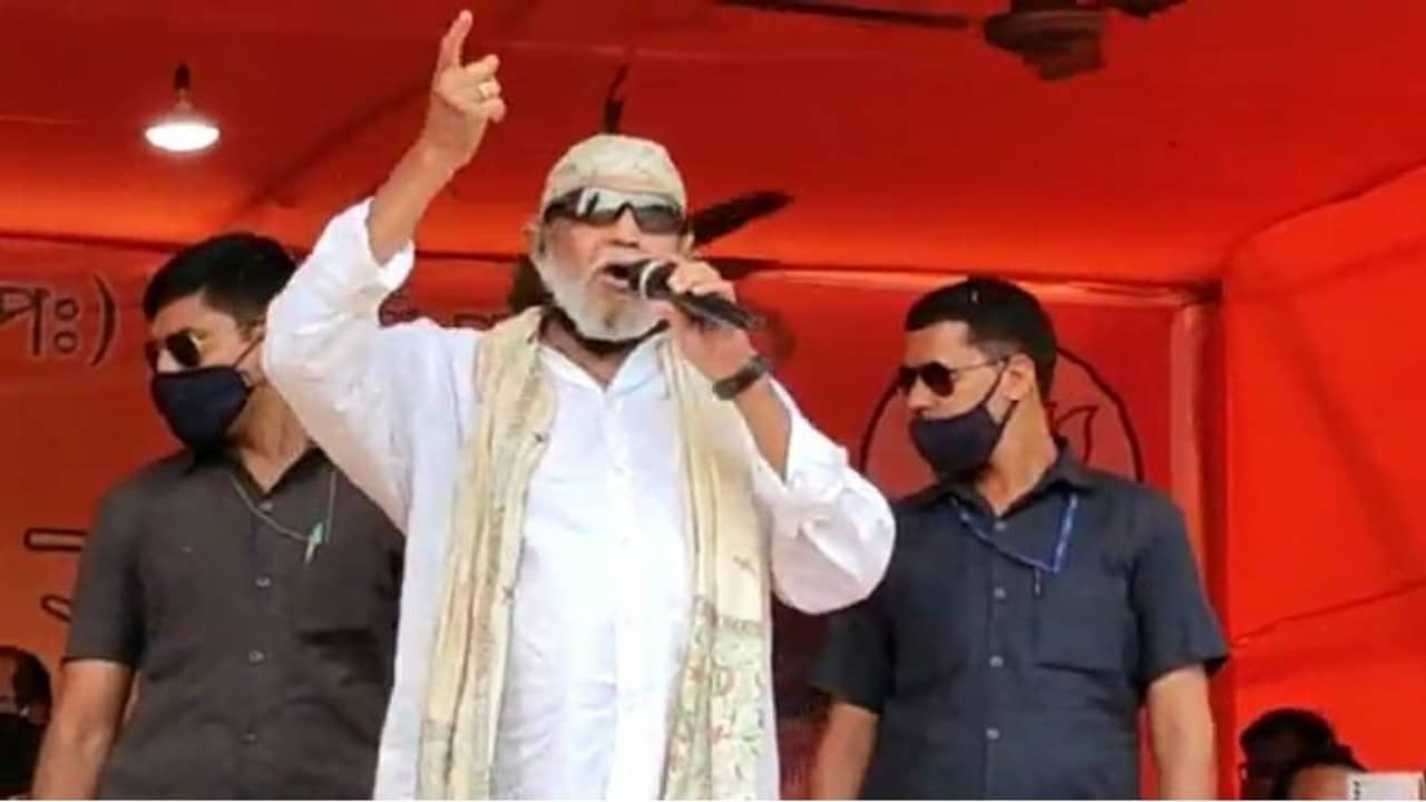 সিনেমার ডায়লগে হিংসা ছড়ায় না, মিঠুন মামলায় শোলের উদাহরণ টেনে পর্যবেক্ষণ আদালতের