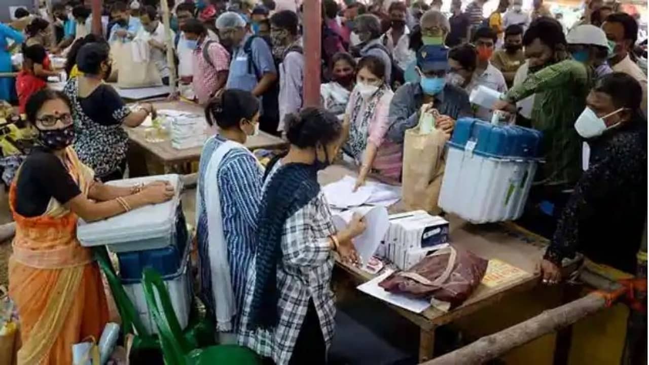 সংক্রমণের গতিতে ফার্স্ট ভোটের বাংলা, বলছে কেন্দ্রের পরিসংখ্যান