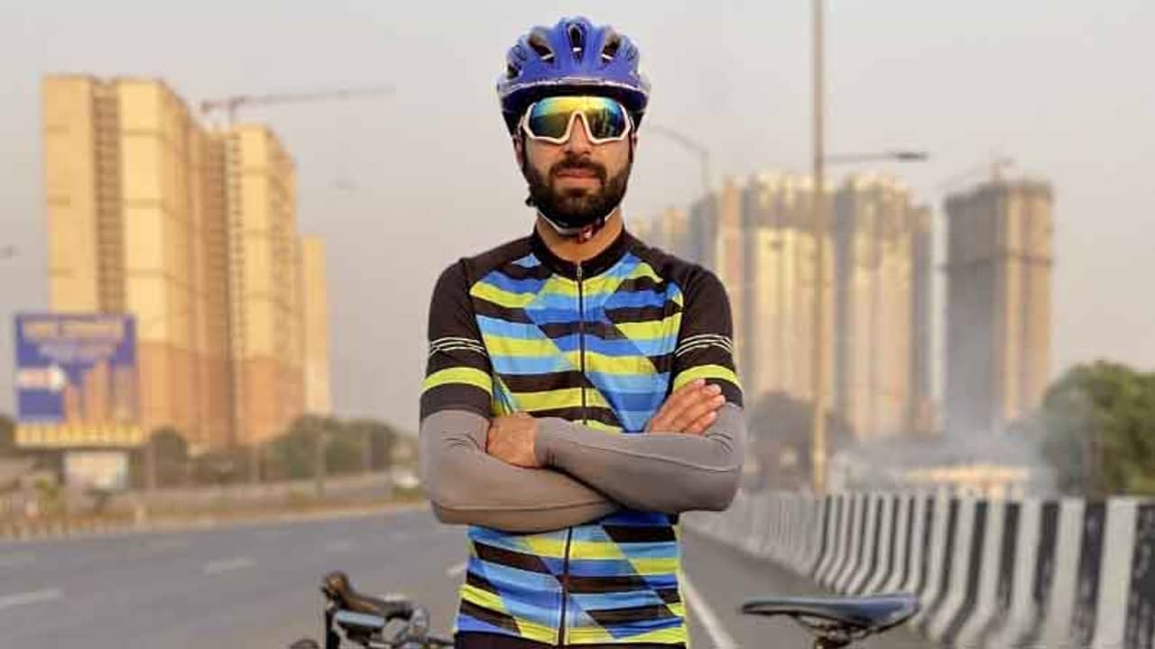 কাশ্মীর টু কন্যাকুমারী, মাত্র ৮ দিনের সাইকেল সফরে দীর্ঘ রাস্তা পার করেছেন কাশ্মীরি তরুণ