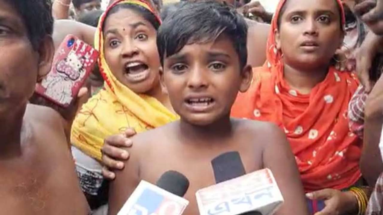 পুকুরে নেমেছিল নাবালক, হঠাৎই পৌঁছয় কেন্দ্রীয় বাহিনী, তারপর... কেঁদে ভাসাল দশ বছরের নাবালক