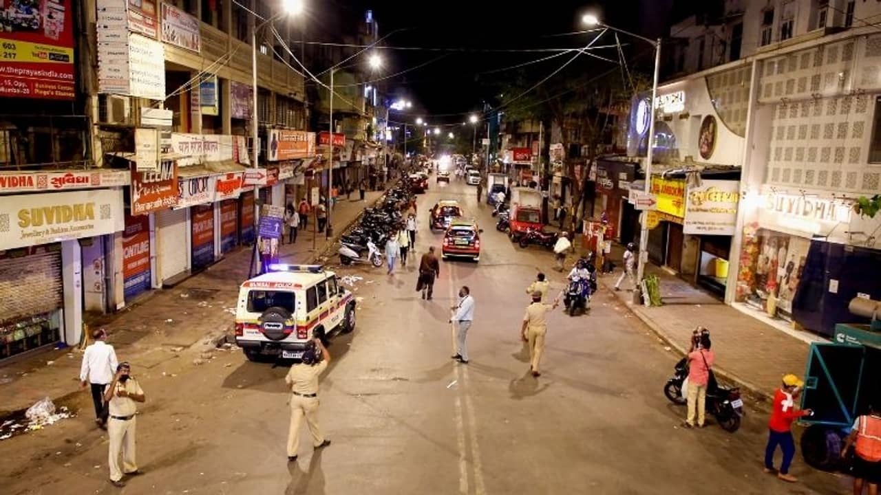 Corona Cases and Lockdown News Live: করোনা আক্রান্ত ক্যাটরিনা, দিল্লিতে জারি নৈশ কার্ফু