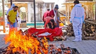 গোমূত্র ও দুধ দিয়ে গ্রামে টানা হল ‘লক্ষণরেখা’, এক পা’ও এগোতে পারবে না করোনা!