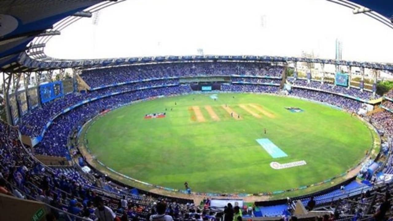 IPL 2021: ১৪ টিভি ক্রু মেম্বার করোনা আক্রান্ত, আতঙ্ক বাড়ছে আইপিএলে