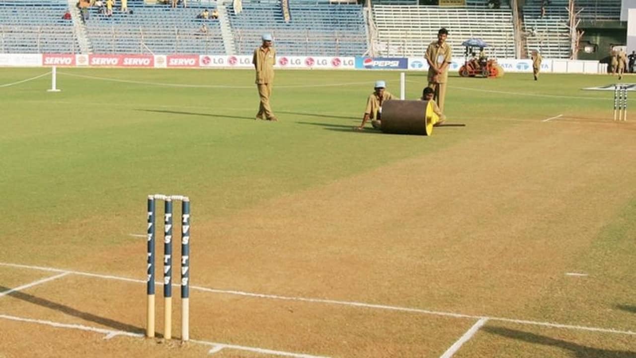 করোনায় উদ্বেগ বাড়ছে সৌরভের বোর্ডে