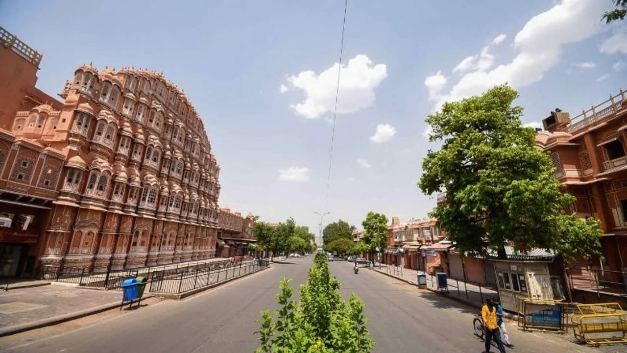 করোনার কামড় থেকে বাঁচতে ৩ সপ্তাহের লকডাউন রাজস্থানে