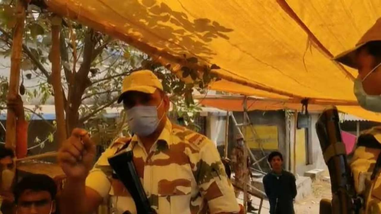 West Bengal Assembly Election 2021 Phase 2: থার্মাল গানে তাপমাত্রা বেশি, বুথ থেকে ভোটার ফেরানোর অভিযোগ