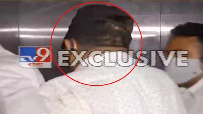 চতুর্থবার সিবিআই দফতরে হাজির হলেন লালা, একগুচ্ছ প্রশ্ন সাজিয়েছেন গোয়েন্দারা চতুর্থবার সিবিআই দফতরে হাজির হলেন লালা, একগুচ্ছ প্রশ্ন সাজিয়েছেন গোয়েন্দারা