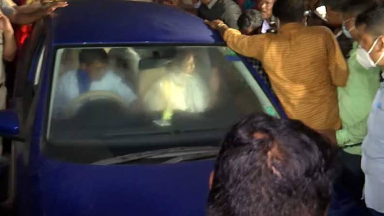 West Bengal Assembly Election 2021 Phase 2: সংখ্যালঘু অধ্যুষিত ওসমানচকের তিন যুবককে আটক কেন্দ্রীয় বাহিনীর! মমতার কাছে নালিশ স্থানীয়দের