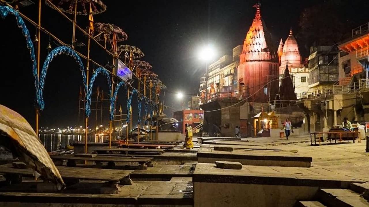 সফর বাতিল করুন, করোনা রুখতে পর্যটকদের কাছে আর্জি বারাণসী প্রশাসনের