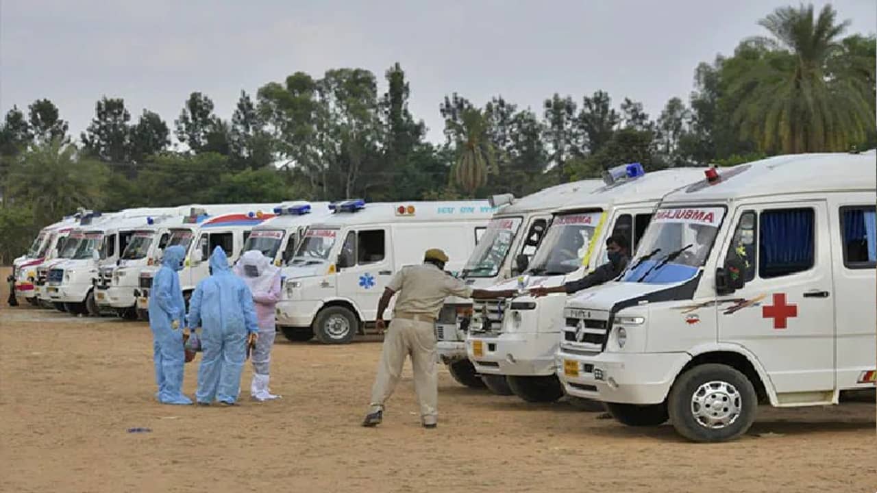 করোনা রোগীর থেকে অতিরিক্ত বিল নেওয়ার অভিযোগে ১০ হাসপাতালের লাইসেন্স বাতিল