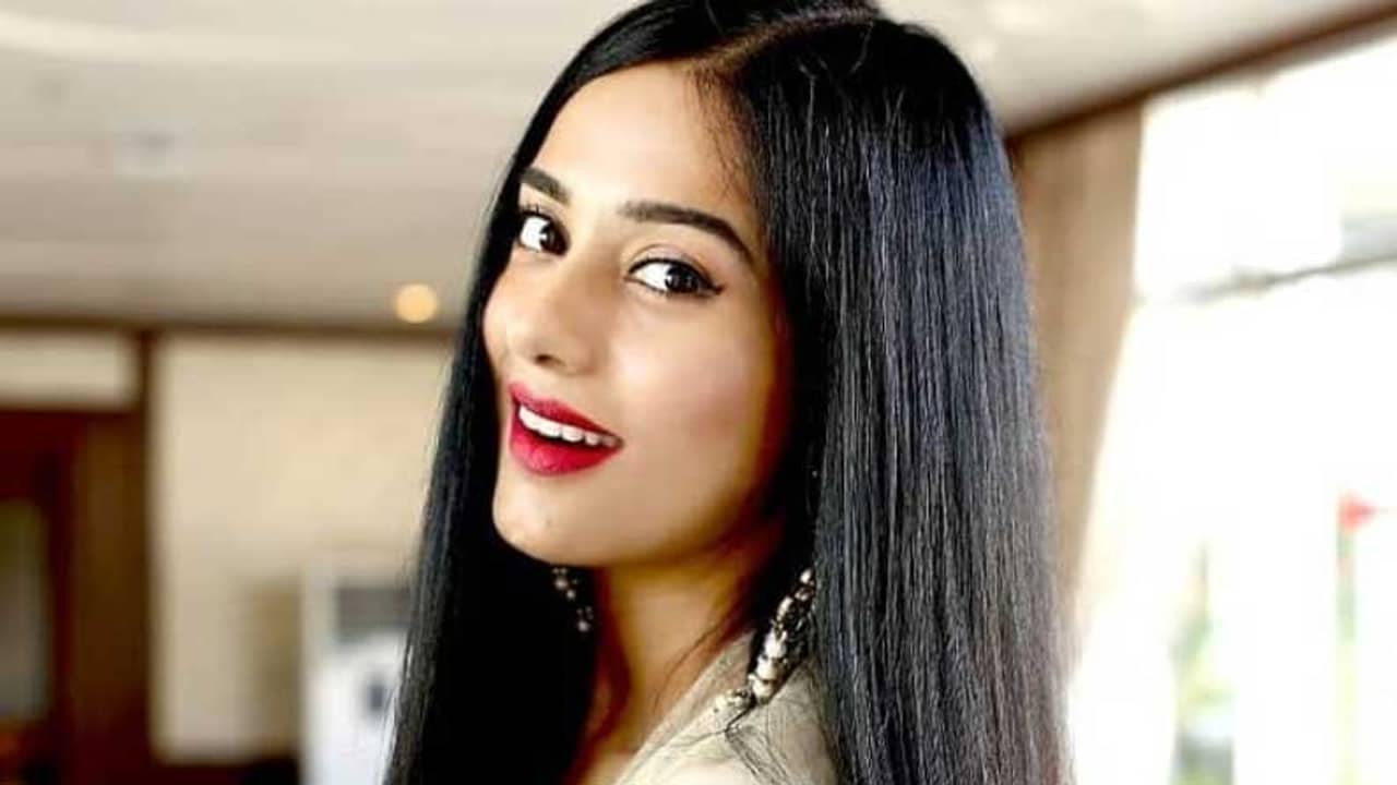 সন্তান জন্মের পরও নায়করা রোম্যান্স করতে পারেন, কিন্তু নায়িকারা নন: অমৃতা রাও