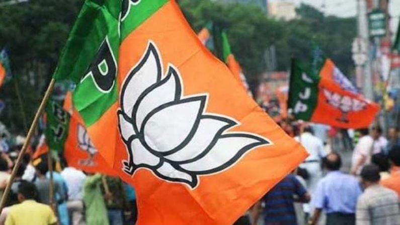 Bengal BJP: বঙ্গ বিজেপিতে ভাঙন? শীঘ্রই তৃণমূলে যোগ দিতে পারেন উত্তরের ৩ বিধায়ক