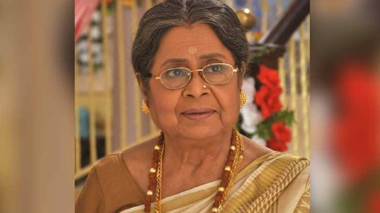 করোনা আক্রান্ত হয়ে হাসপাতালে ভর্তি অভিনেত্রী বাসন্তী চট্টোপাধ্যায়