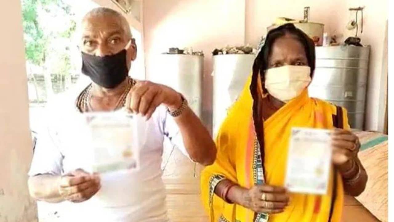 এক ডোজ় কোভিশিল্ড, দ্বিতীয় কোভ্যাকসিন; উত্তর প্রদেশে ককটেল ভ্যাকসিন প্রয়োগ কতটা উদ্বেগের জানাল কেন্দ্র