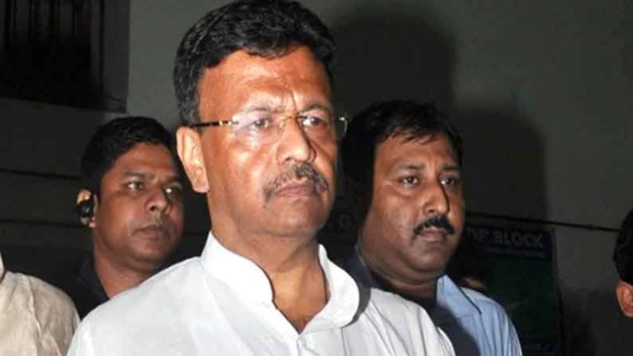 উত্তমকুমার সেলের পৃথক ঘরে ফিরহাদ-সুব্রত! সারা রাত কাটিয়েছেন উদ্বেগেই, দুই মন্ত্রীর সুস্থতা নিয়ে সতর্ক প্রশাসন