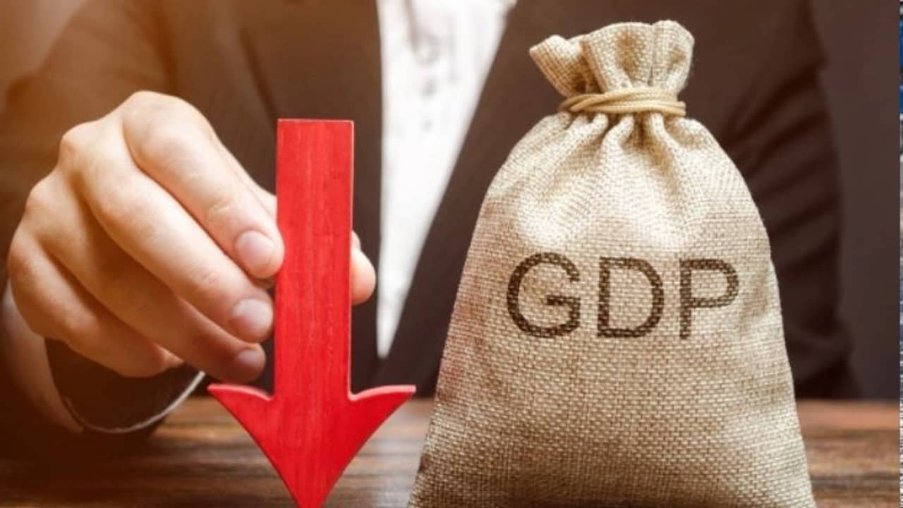 ৪ দশকে সর্বনিম্ন, ভারতে জিডিপির সঙ্কোচন ৭.৩ শতাংশ
