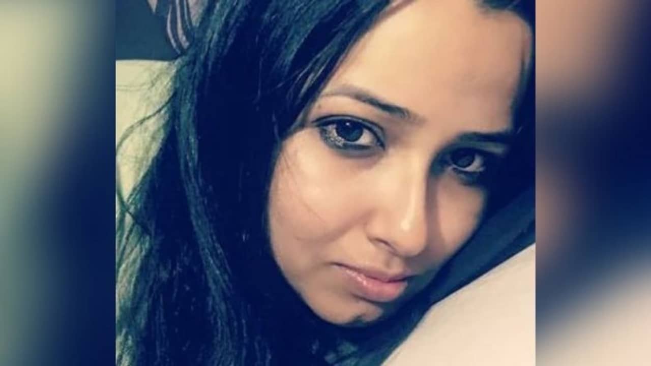 একটা আইসিইউ বেড হবে? মিললেও করোনার গ্রাসে হারিয়ে গেলেন জামিয়া মিলিয়ার অধ্যাপিকা