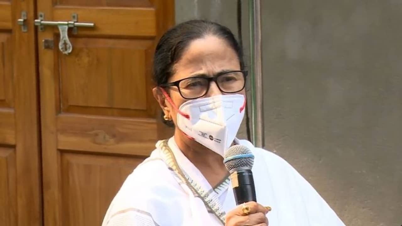 গদ্দারদের তৃণমূলে স্বাগত জানালেন মমতা