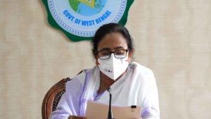 ভোট পরবর্তী হিংসায় মৃত ১৬ জনের পরিবারকে ২ লক্ষ টাকা করে ক্ষতিপূরণ, ঘোষণা মমতার 