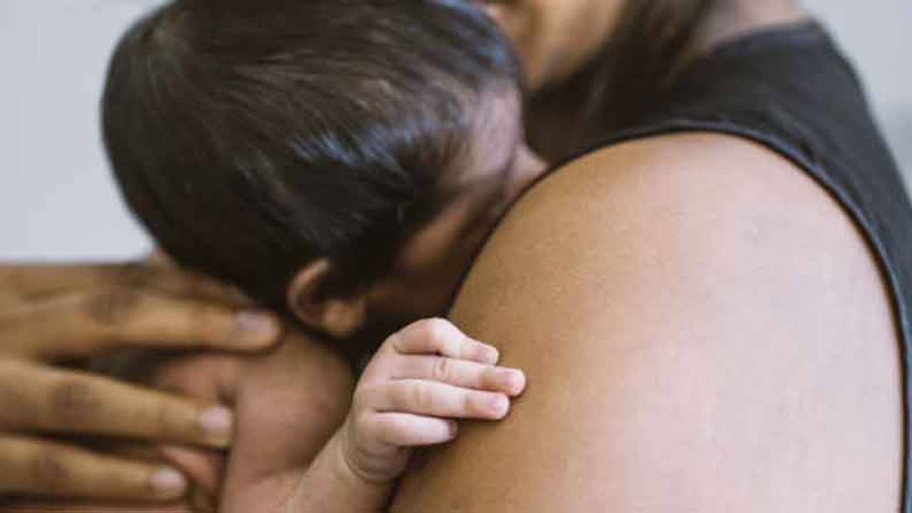 বড়খবর: অন্তঃসত্ত্বা কিংবা সদ্যোজাত সন্তানের মায়েরা কি আদৌ করোনার টিকা নিতে পারবেন? প্রকাশ্যে সত্যতা