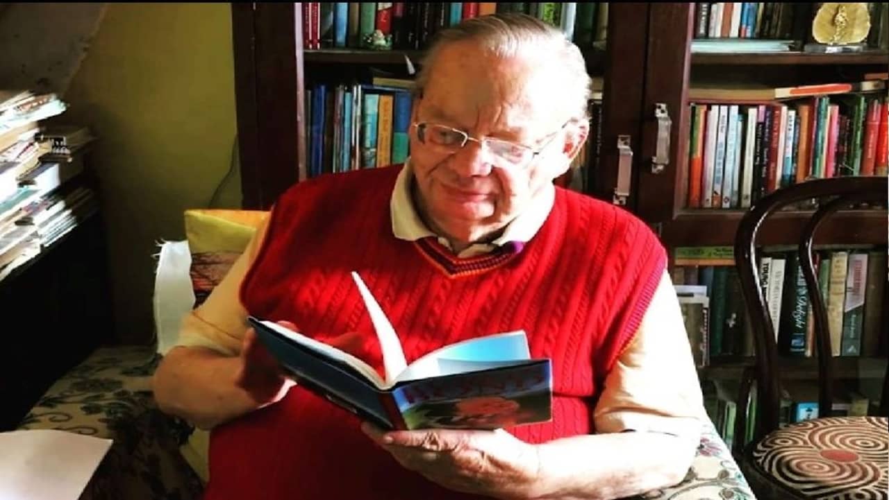 লকডাউনে যেভাবে দিন কাটছে লেখক রাস্কিন বন্ডের