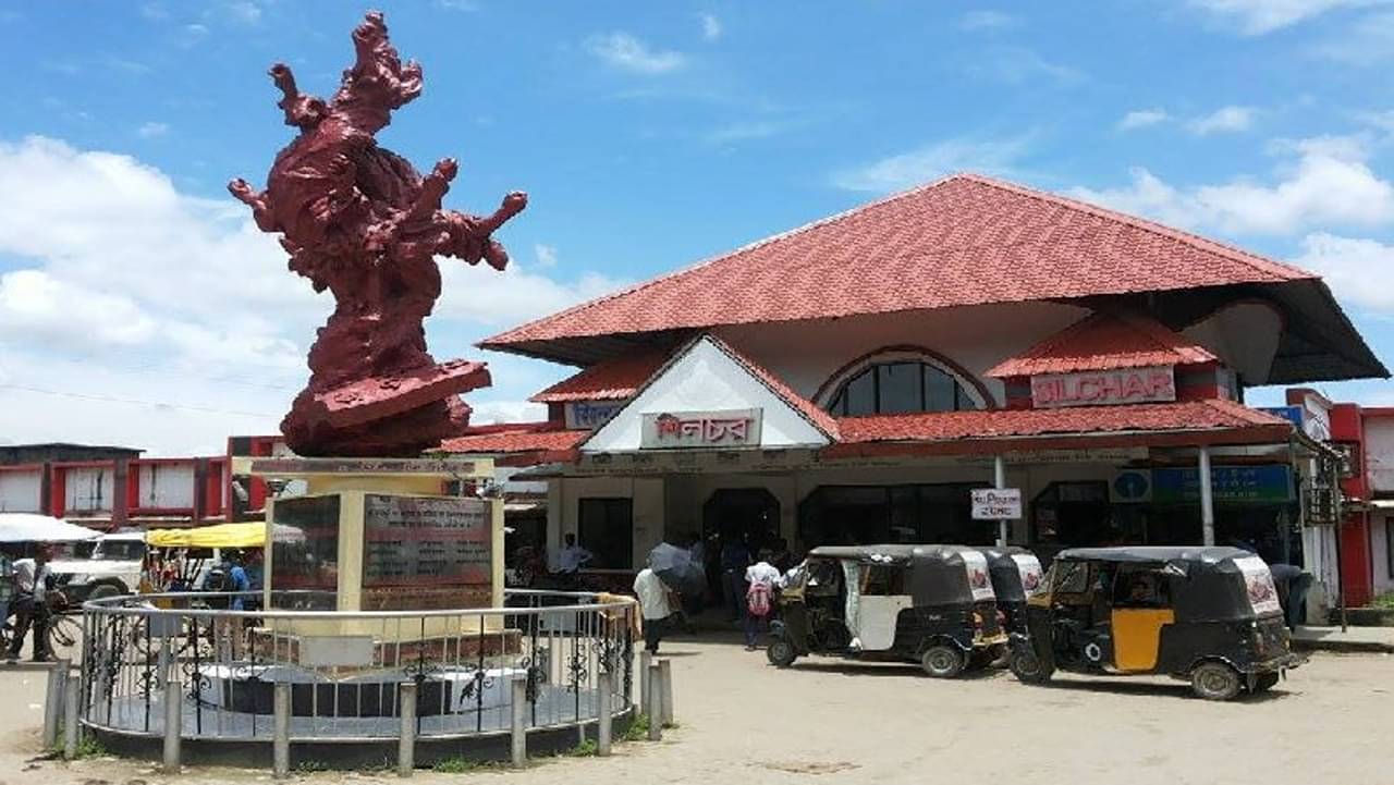 ১৯ মে: বাংলা ভাষার দাবিতে প্রাণ দিয়েছিলেন ১১ জন