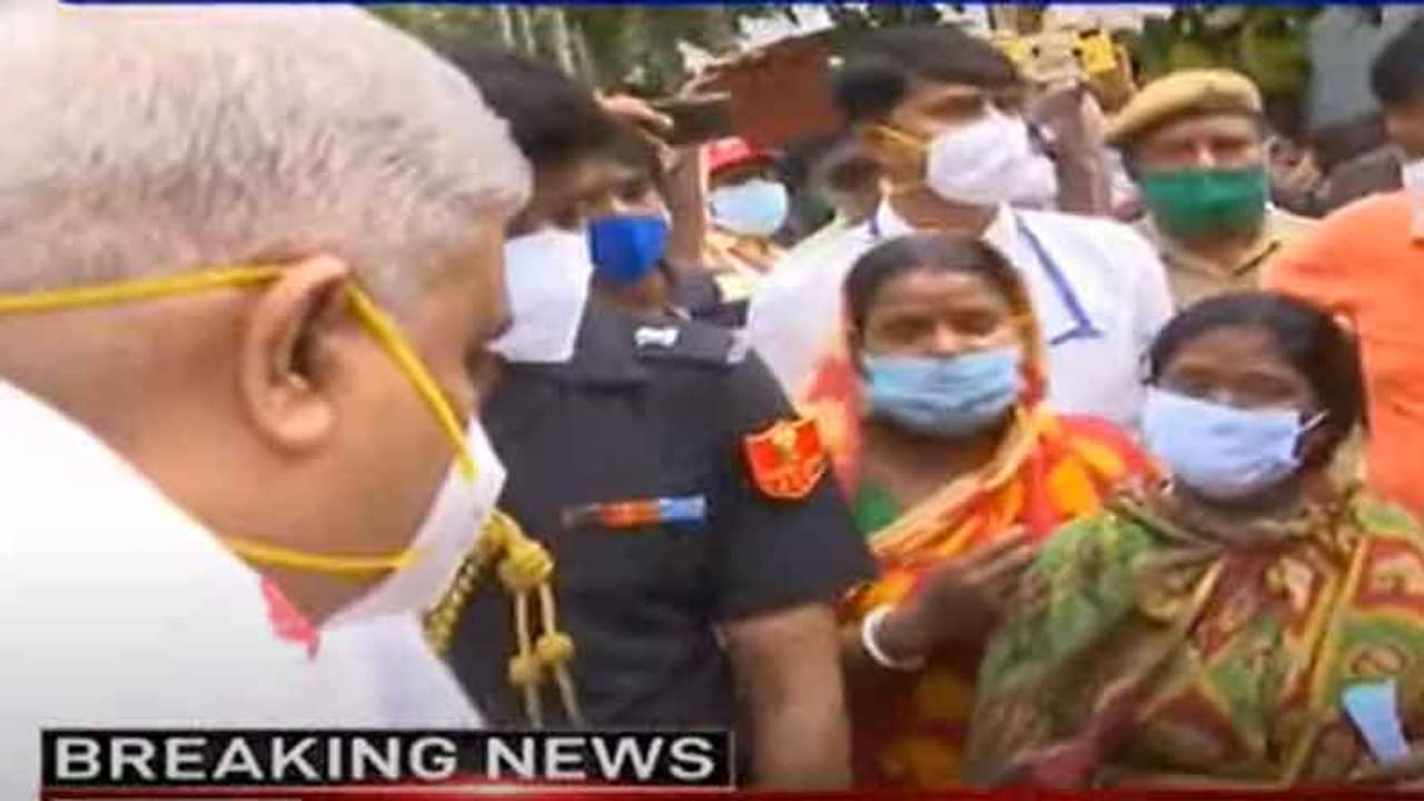 সকালেও ছিলেন, আচমকা বেপাত্তা! কালো পতাকা দেখে শীতলকুচিতে পৌঁছেও নিহতের বাড়ির লোকের দেখা পেলেন না রাজ্যপাল