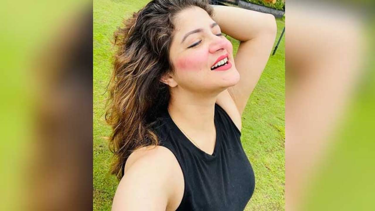 হারিয়ে যাওয়ার ইঙ্গিত দিলেন শ্রাবন্তী, কোথায় খুঁজবেন তাঁকে?