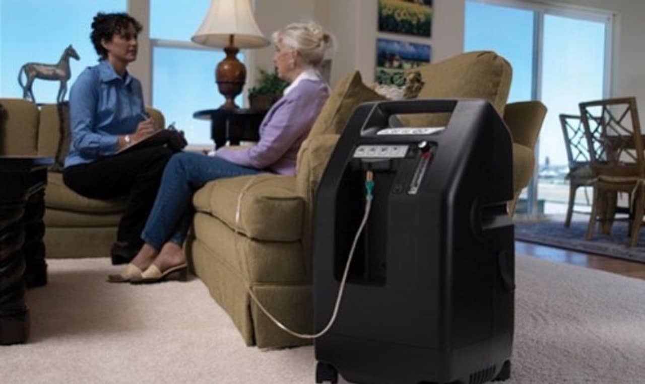 Oxygen Concentrator: করোনা আবহে অক্সিজেনের ঘাটতি মেটাবে এই যন্ত্র! কেনার আগে কী কী মাথায় রাখবেন