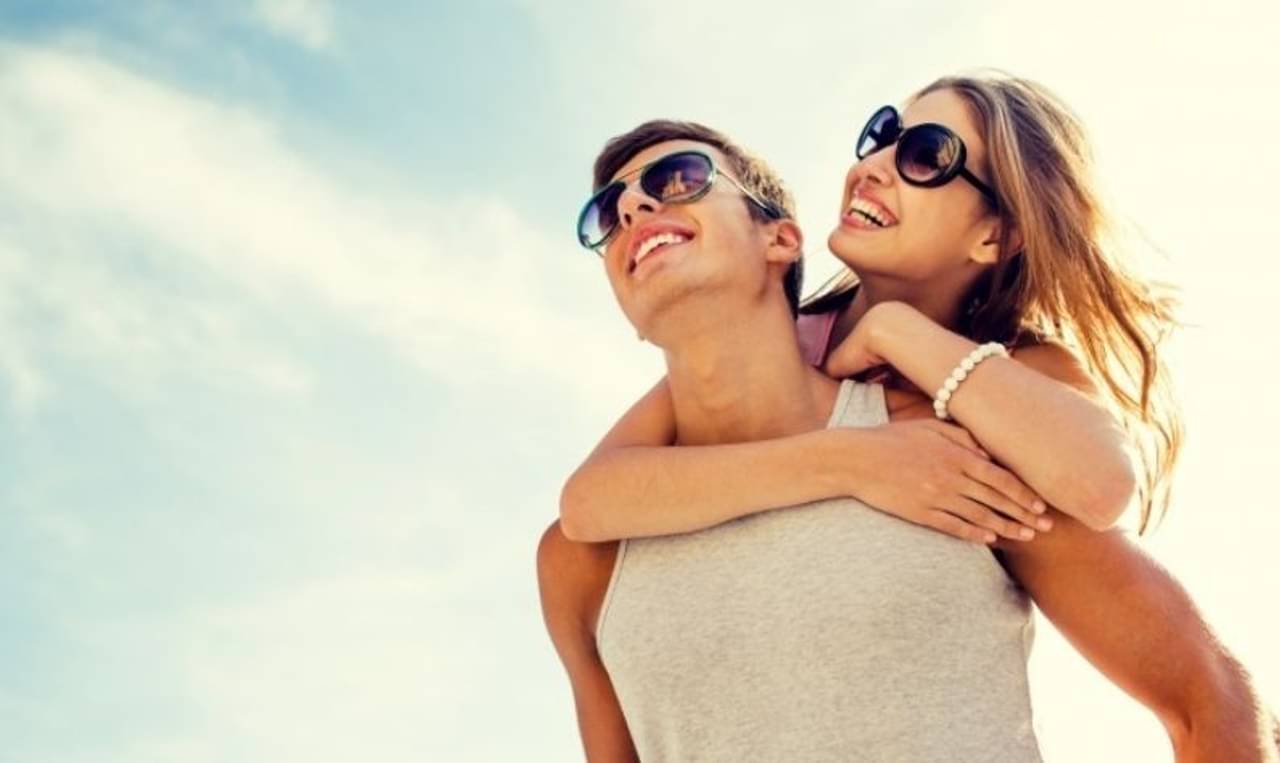 সুস্থ ও ফিট থাকতে প্রেমে পড়ায় কোনও বারণ নেই!