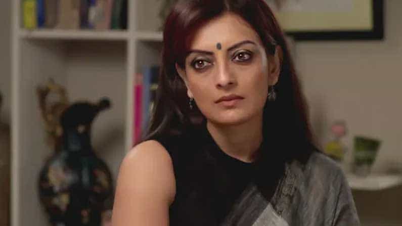 লকডাউনে বাড়িতে বসে কী মিস করছেন ‘জুন আন্টি’? লকডাউনে বাড়িতে বসে কী মিস করছেন ‘জুন আন্টি’?