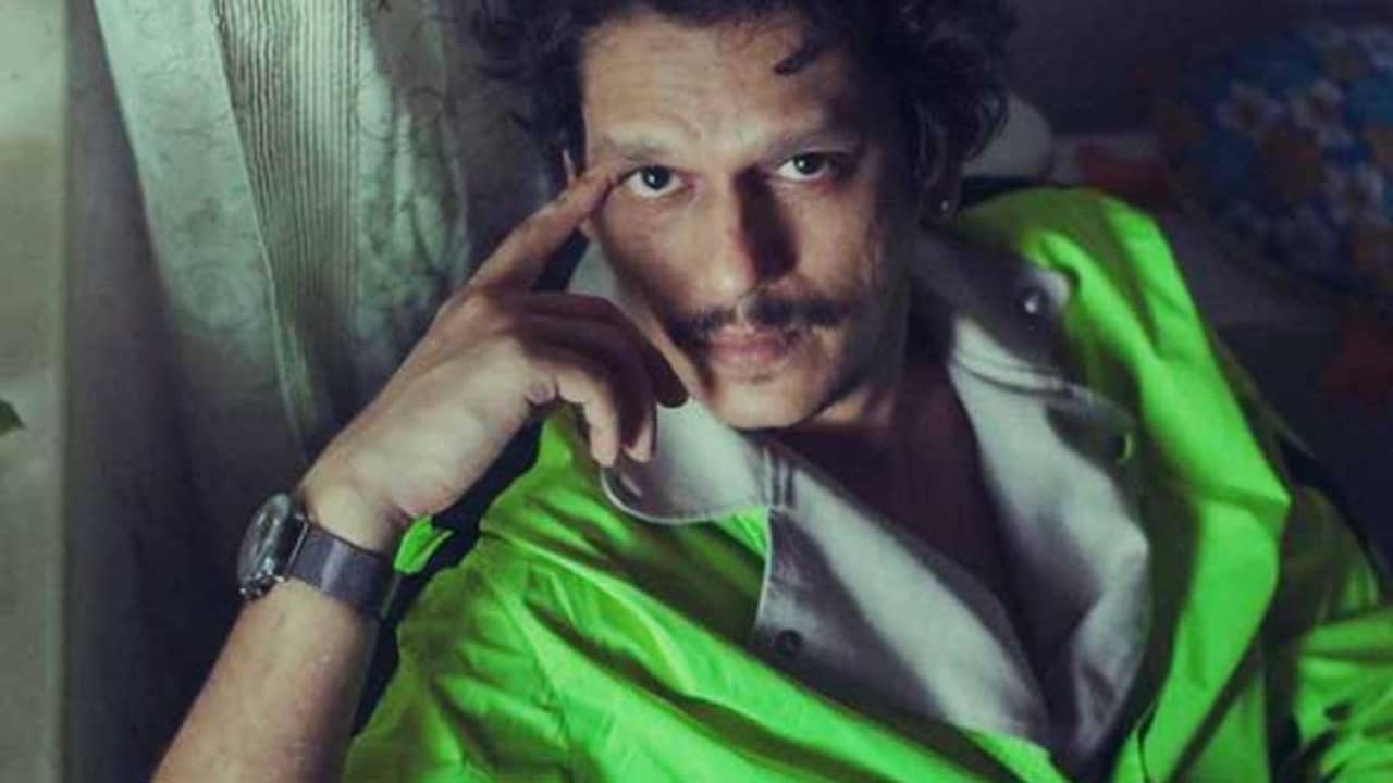 নতুন বউয়ের সঙ্গে প্রকাশ্যে আলাপ করিয়ে দিলেন বিজয় ভার্মা!