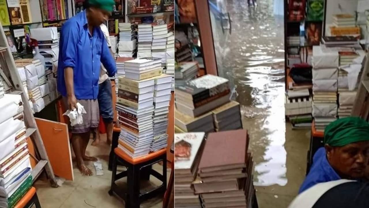 বৃষ্টিতে বিপর্যস্ত বইপাড়া, পাশে দাঁড়ানোর আর্জি প্রকাশকদের