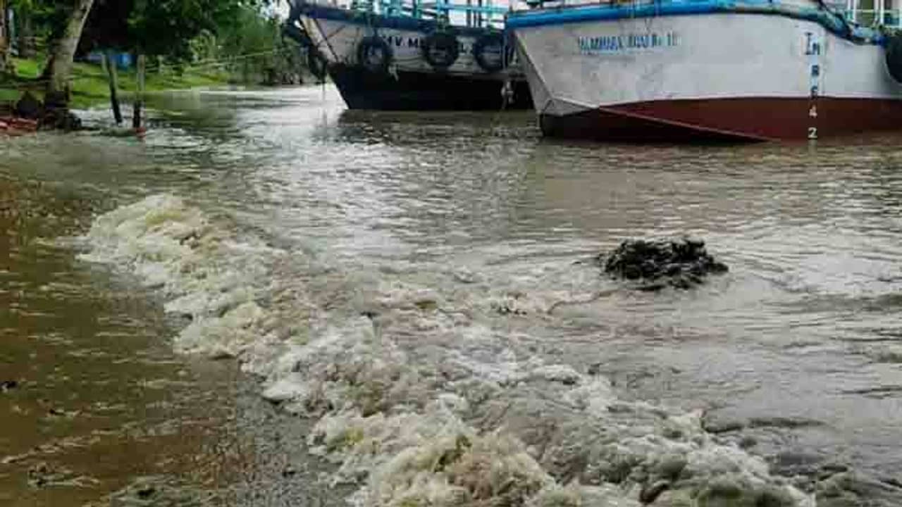 কোন জেলায় কত বেগে বইবে ঝড়? ইয়াস-এর সর্বশেষ আপডেট দিল হাওয়া অফিস