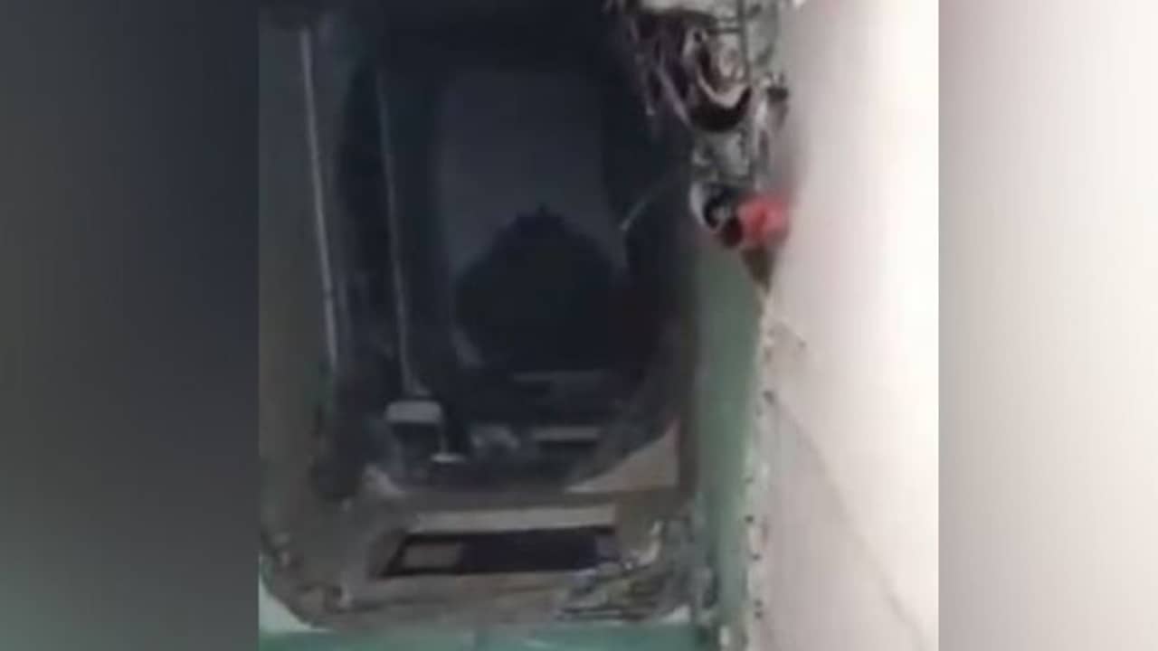 রাতে পরপর ভেঙে পড়ল পাঁচতলা বিল্ডিংয়ের বসার ঘরগুলি, ধ্বংসস্তূপ থেকে উদ্ধার ৭ জনের মৃতদেহ