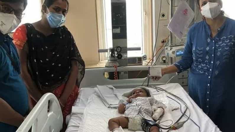 এক ডোজ়ের দাম ১৬ কোটি! একরত্তির বিরল জিনগত রোগ সারাতে ৪২ দিনেই টাকা জোগাড় অনলাইনে এক ডোজ়ের দাম ১৬ কোটি! একরত্তির বিরল জিনগত রোগ সারাতে ৪২ দিনেই টাকা জোগাড় অনলাইনে