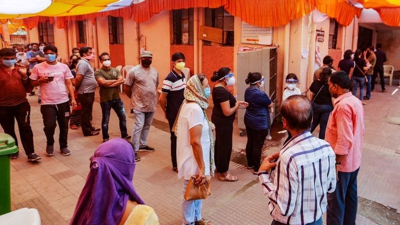 Corona Cases Lockdown News: ৫০ দিনে সর্বনিম্ন সংক্রমণ, দৈনিক আক্রান্তের দ্বিগুণ সুস্থতার হার