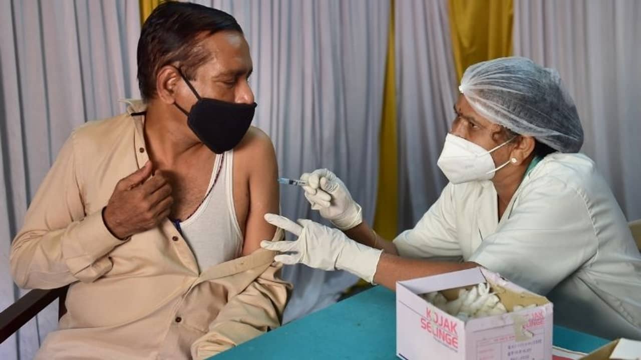 নতুন প্রজাতি রুখতে টিকাকরণের ব্যবধান কমানো প্রয়োজন, চাঞ্চল্যকর দাবি ল্যানসেট গবেষণায়