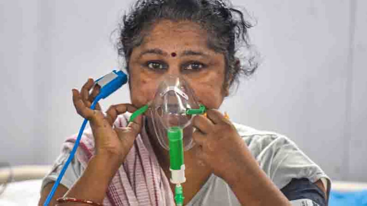 ২ ঘণ্টার মধ্যে রোগীর দরজায় পৌঁছে যাবে অক্সিজেন, ঘোষণা কেজরীবালের