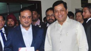 সোনওয়াল না বিশ্বশর্মা? অসমের মুখ্যমন্ত্রী নির্বাচনে দিল্লিতে তলব ২ নেতাকেই, চূড়ান্ত সিদ্ধান্ত হতে পারে আজই 