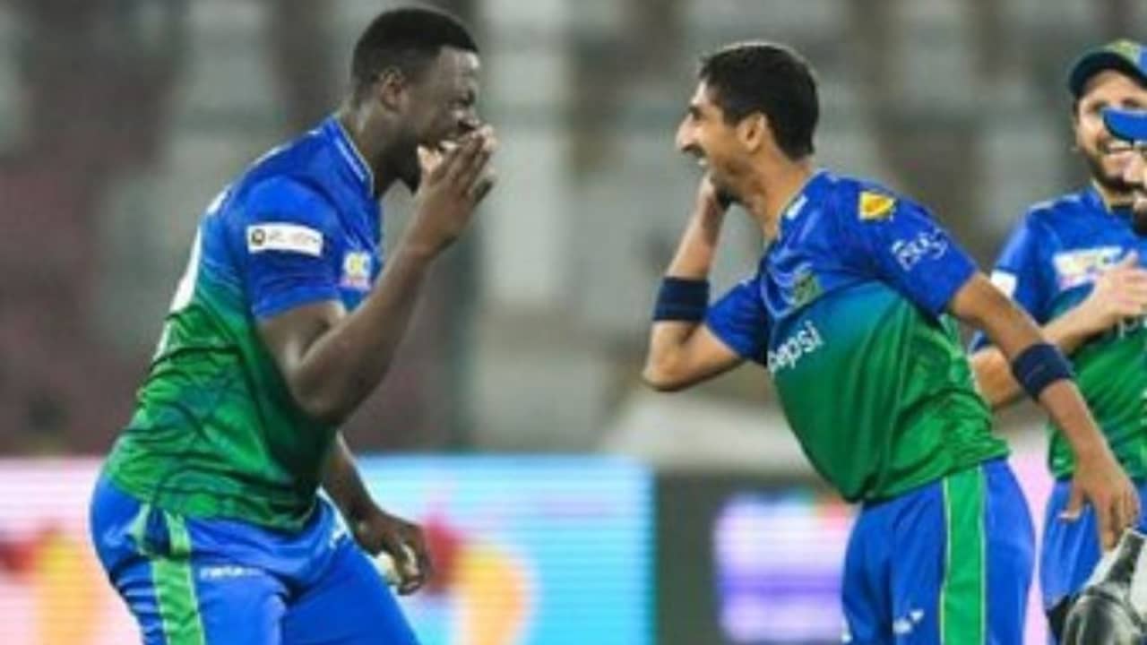 আমিরশাহিতে পিএসএল, সমালোচনায় বিঁধলেন মিয়াঁদাদ