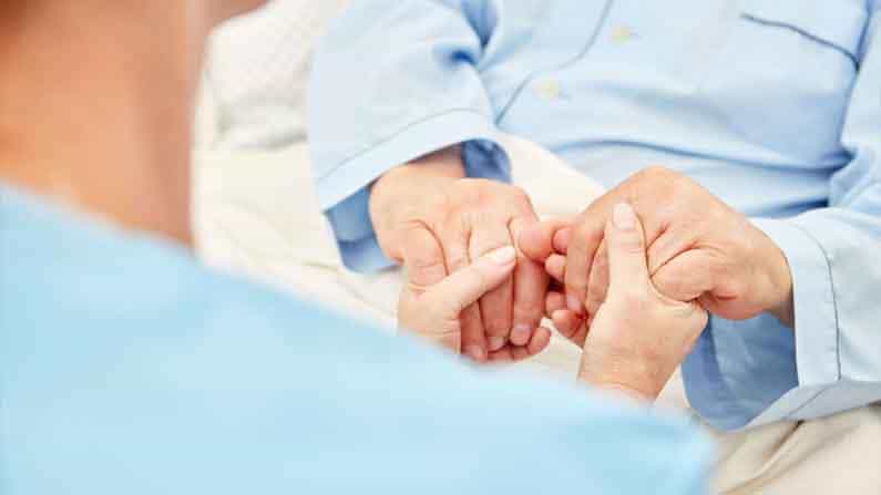International Nurses Day 2021: কোন ইতিহাস লুকিয়ে রয়েছে আন্তর্জাতিক 'নার্সেস ডে'- র আড়ালে International Nurses Day 2021: কোন ইতিহাস লুকিয়ে রয়েছে আন্তর্জাতিক 'নার্সেস ডে'- র আড়ালে